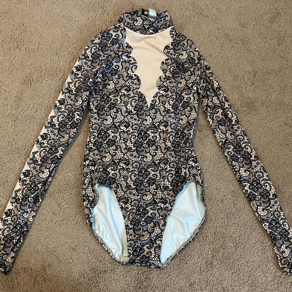 Black/ nude leotard used once size Small